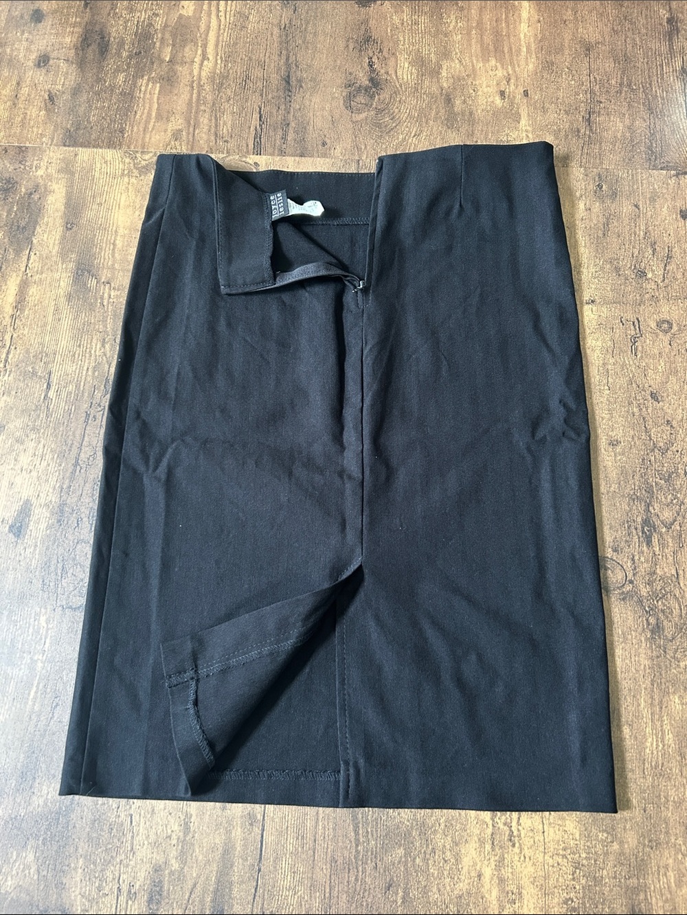 Joyce Leslie Classic Black Pencil Skirt - Sleek Midi - Picture 4 of 5